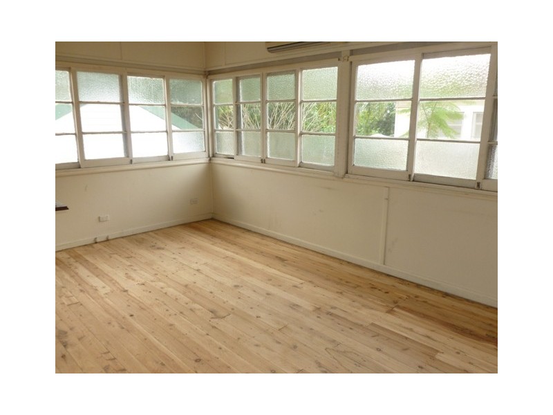 11 Bringelly Street, Pendle Hill NSW 2145