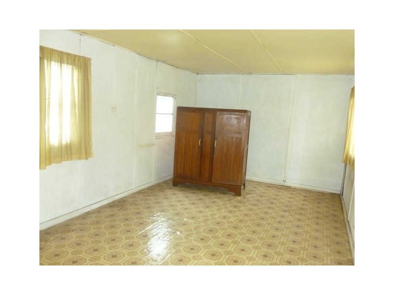 11 Bringelly Street, Pendle Hill NSW 2145