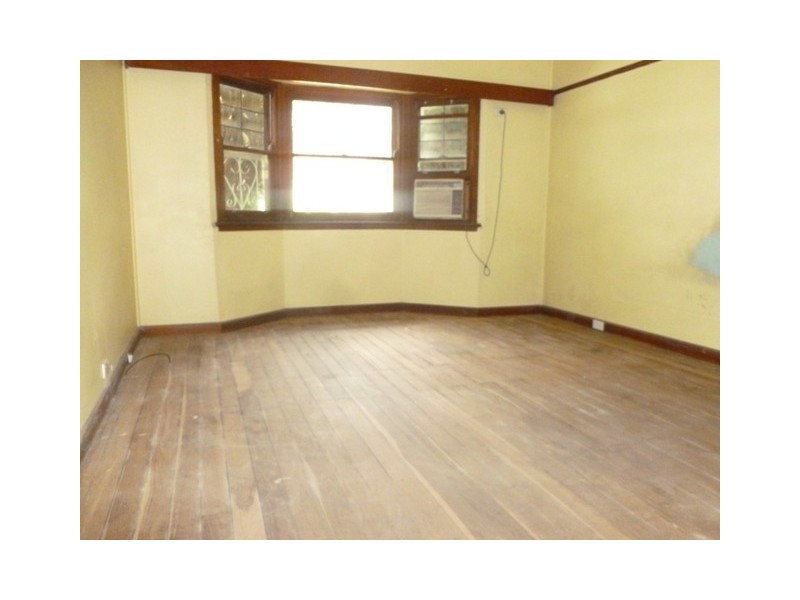 11 Bringelly Street, Pendle Hill NSW 2145