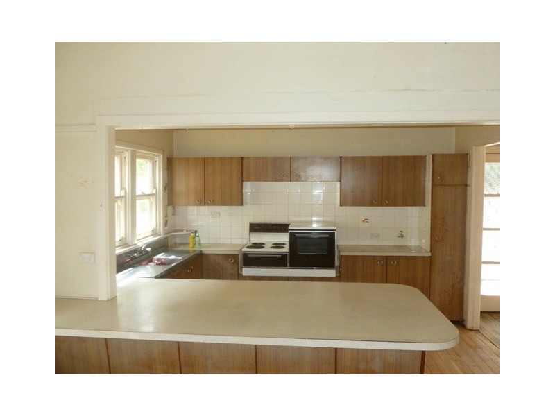 11 Bringelly Street, Pendle Hill NSW 2145