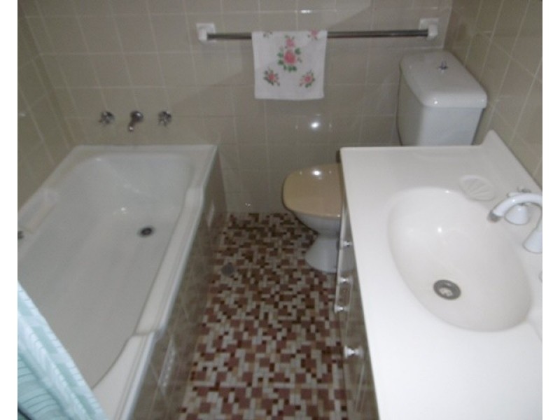 48 Bombala Street, Pendle Hill NSW 2145