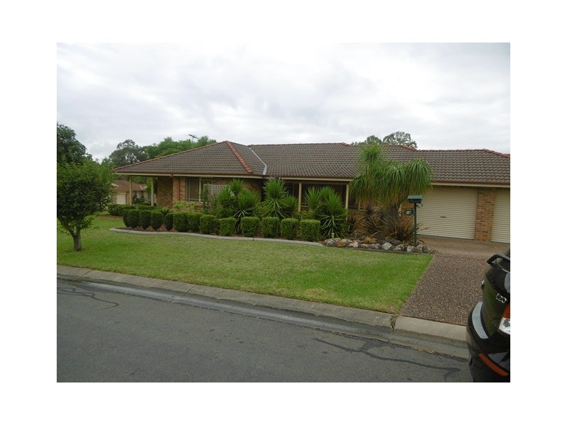 18 Bluebell Close, Glenmore Park NSW 2745