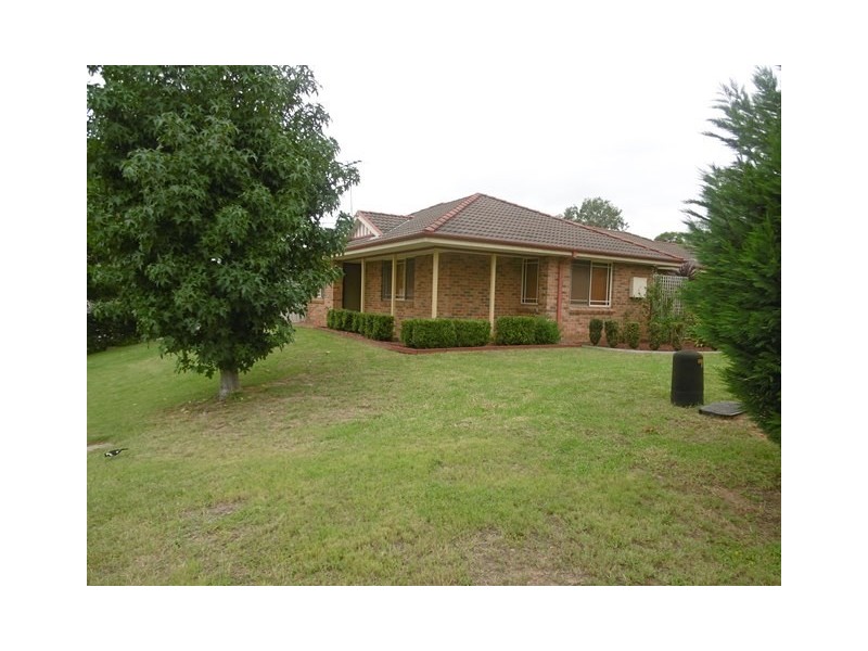 18 Bluebell Close, Glenmore Park NSW 2745