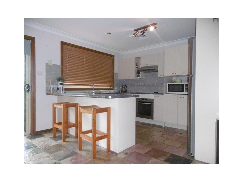 18 Bluebell Close, Glenmore Park NSW 2745