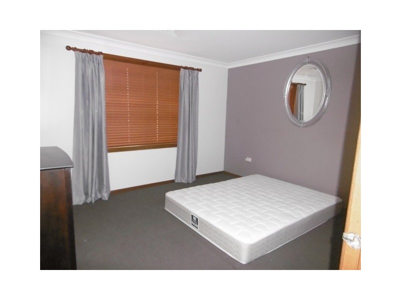 18 Bluebell Close, Glenmore Park NSW 2745