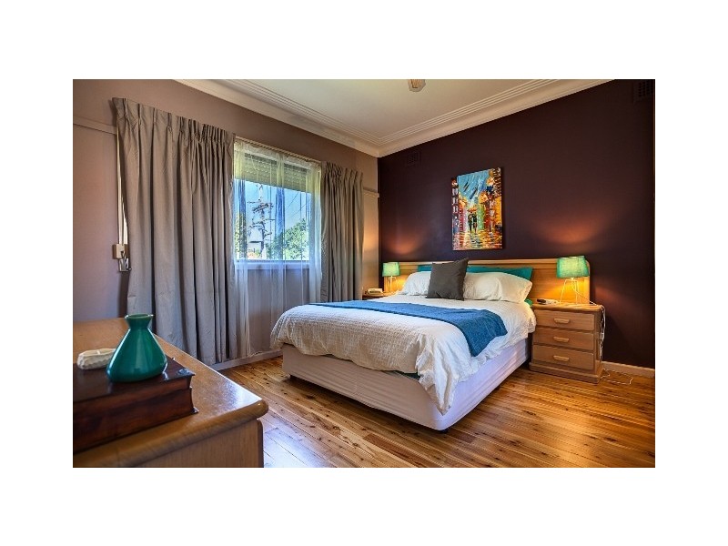 21 Frederick St, Pendle Hill NSW 2145