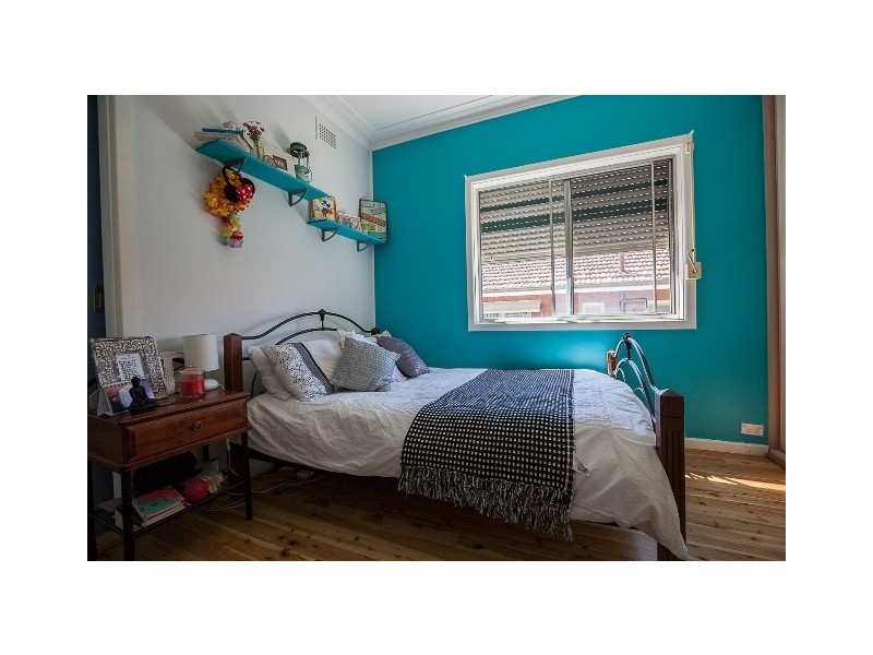 21 Frederick St, Pendle Hill NSW 2145