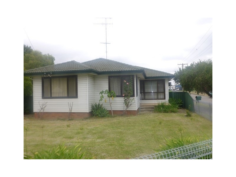 20 Palm St, Girraween NSW 2145