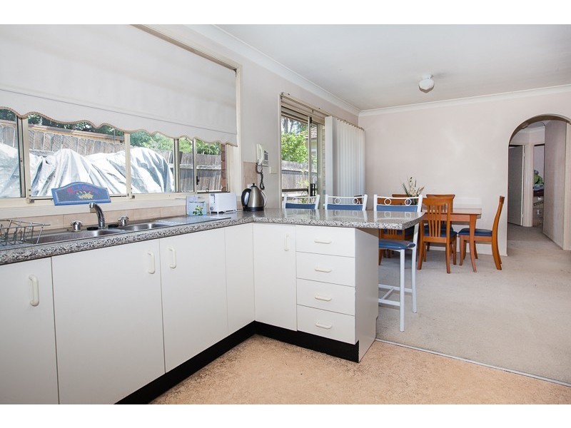 2A Binya St, Pendle Hill NSW 2145