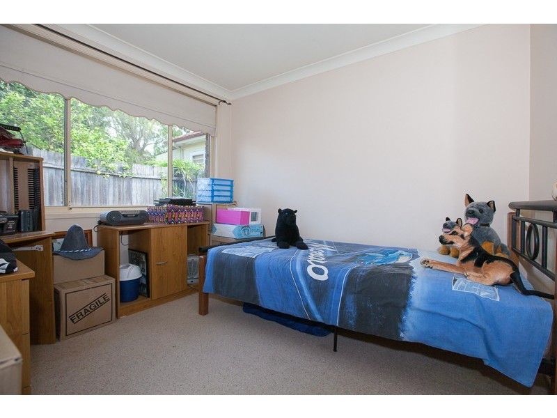 2A Binya St, Pendle Hill NSW 2145