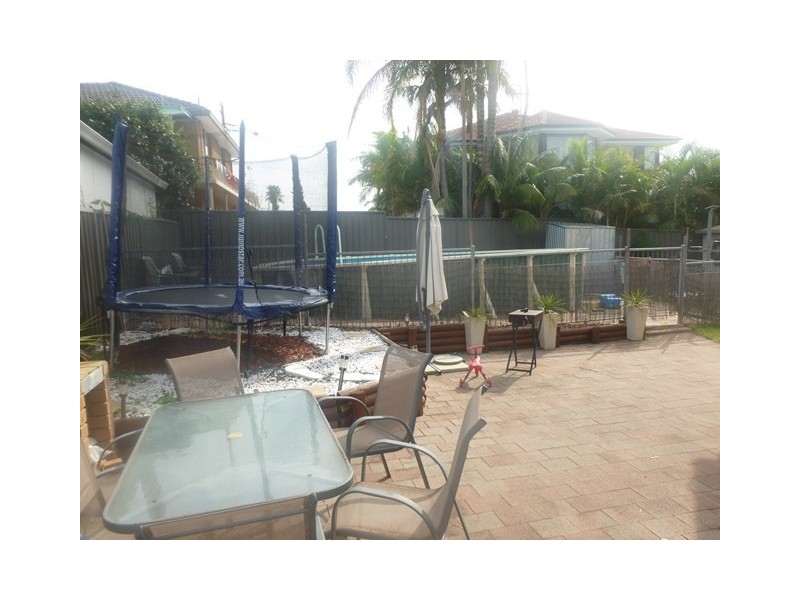 24 Sapphire St, Greystanes NSW 2145