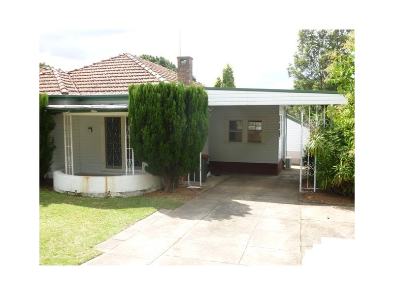 11 Bringelly Avenue, Pendle Hill NSW 2145