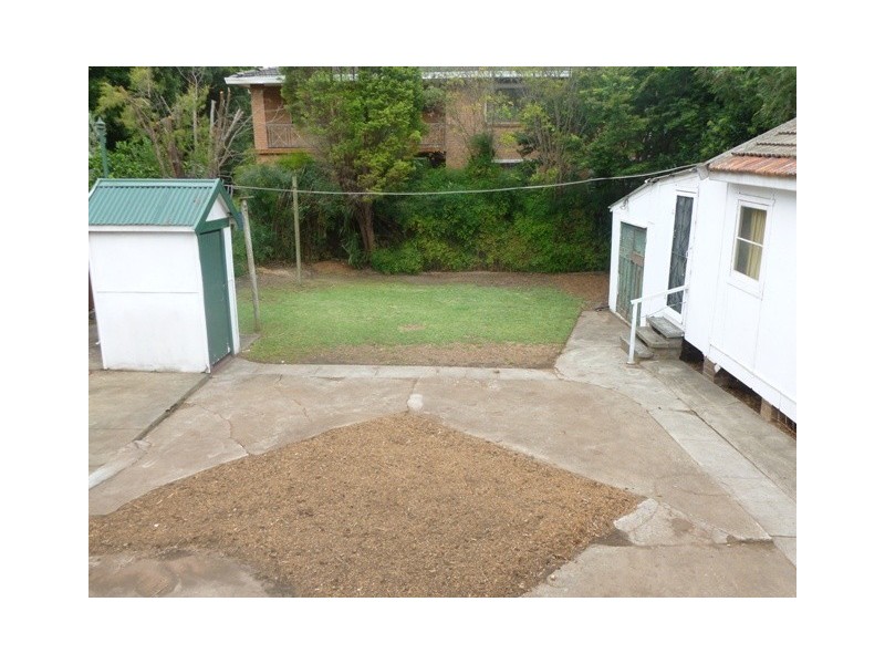 11 Bringelly Avenue, Pendle Hill NSW 2145