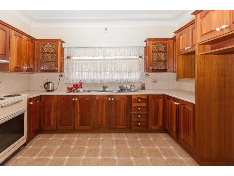 38 Lyle Street, Girraween NSW 2145