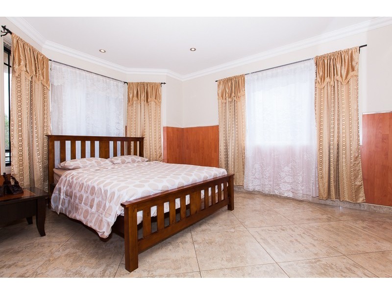 169 Whalans Rd, Greystanes NSW 2145