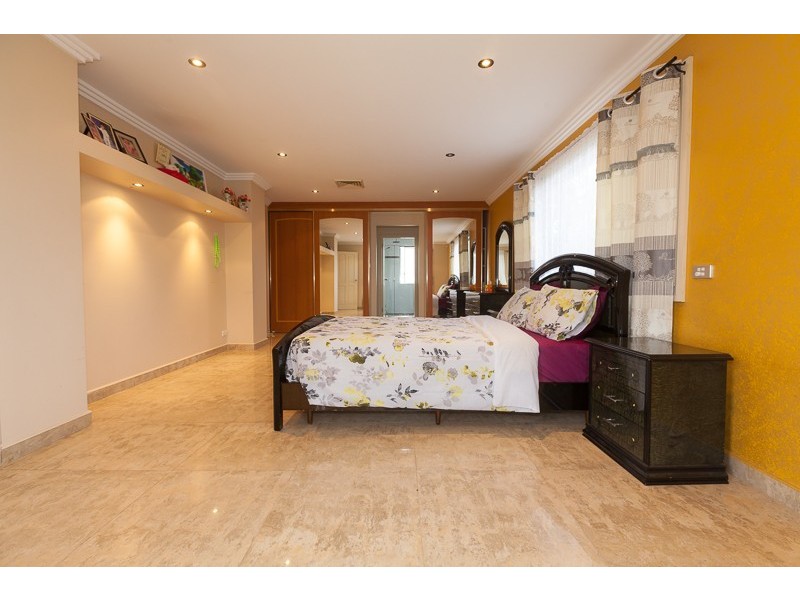 169 Whalans Rd, Greystanes NSW 2145