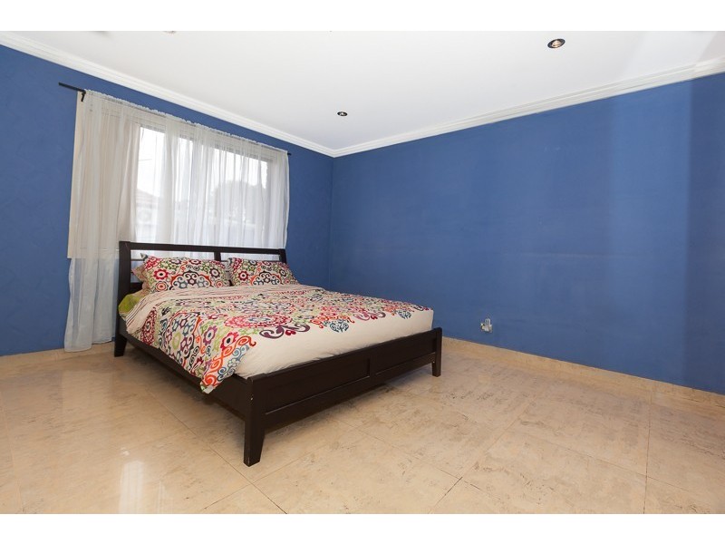 169 Whalans Rd, Greystanes NSW 2145