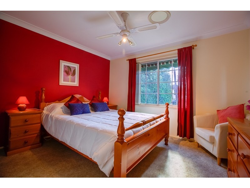 19 Lester Rd, Greystanes NSW 2145