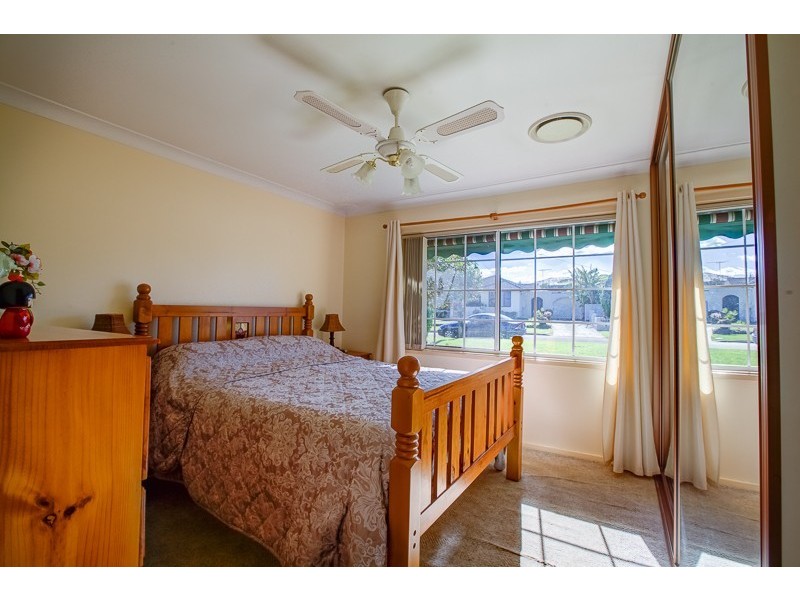 19 Lester Rd, Greystanes NSW 2145