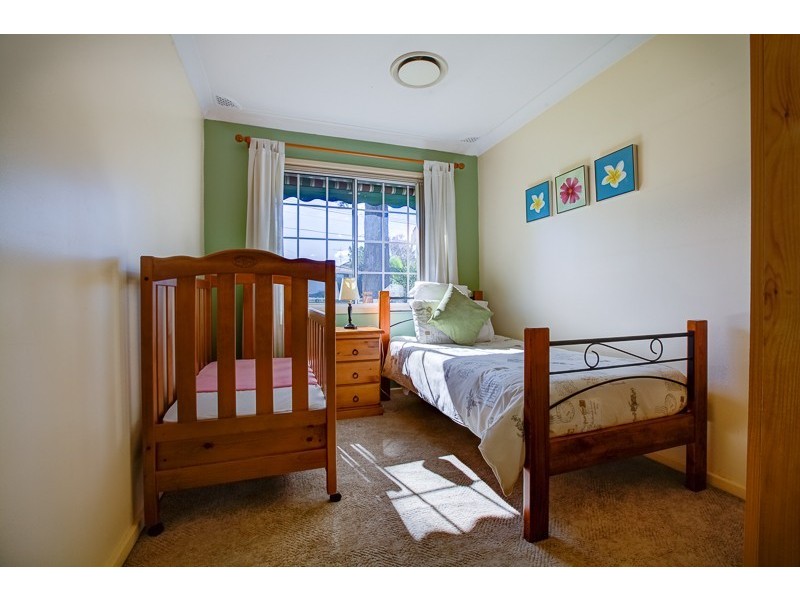 19 Lester Rd, Greystanes NSW 2145