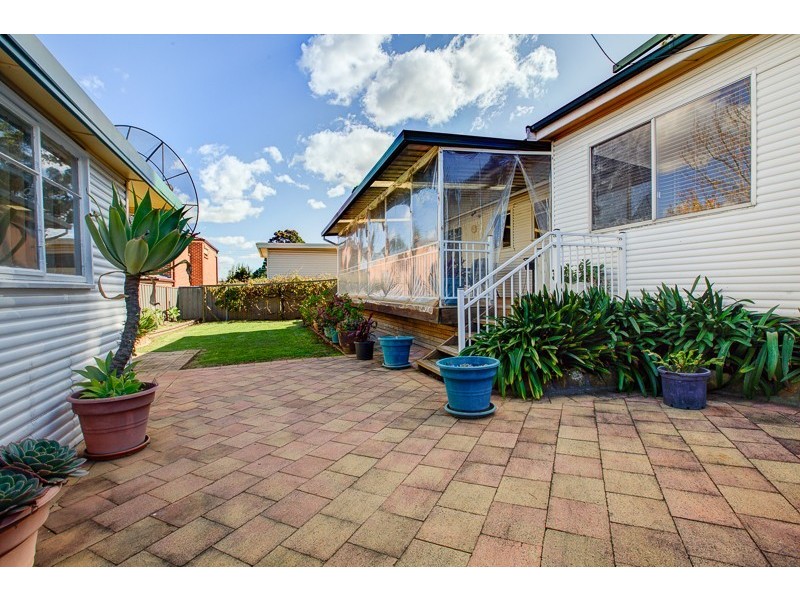 19 Lester Rd, Greystanes NSW 2145