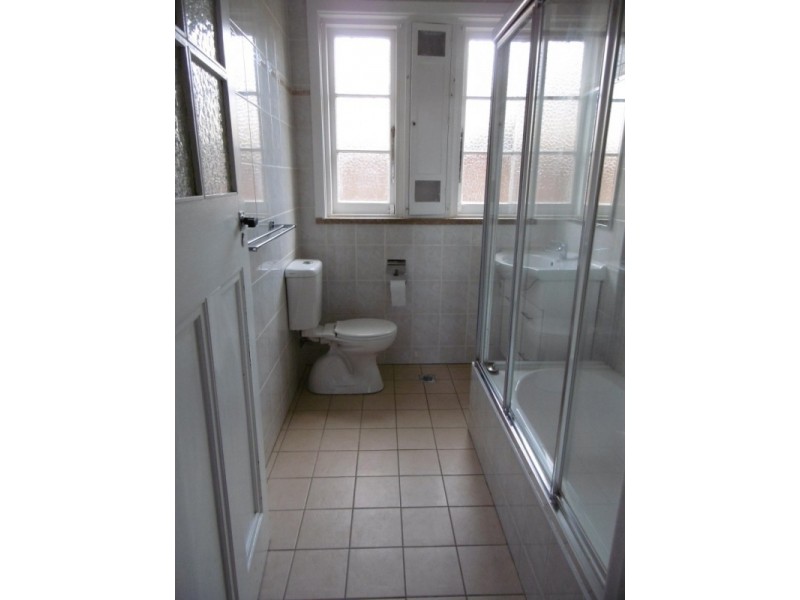 2 McKern Street, Wentworthville NSW 2145