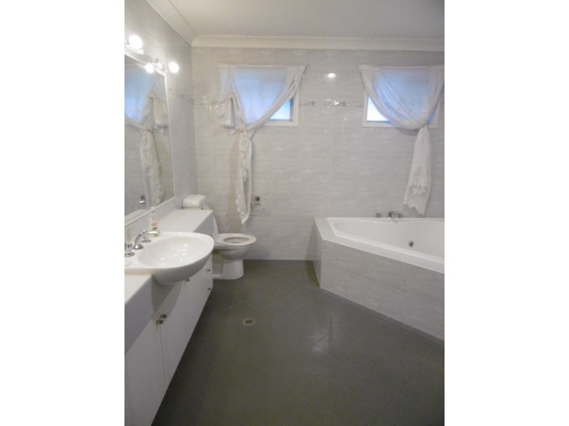 36 Cromarty Crescent, Winston Hills NSW 2153