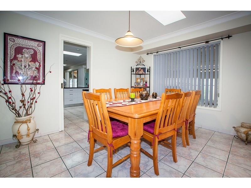 13 Gundagai Cr, Wakeley NSW 2176