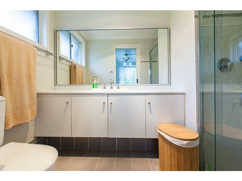 13 Gundagai Cr, Wakeley NSW 2176