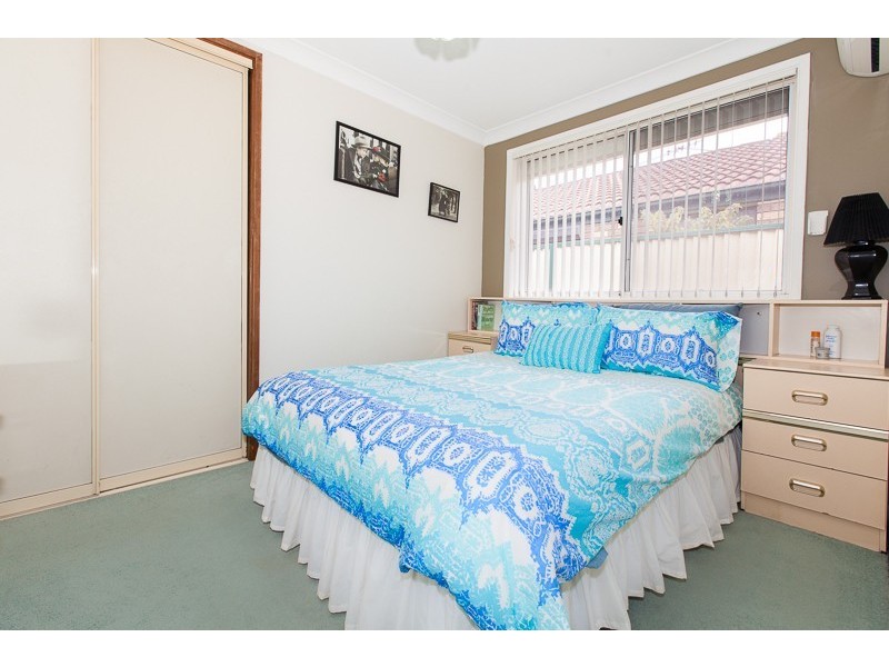 13 Gundagai Cr, Wakeley NSW 2176