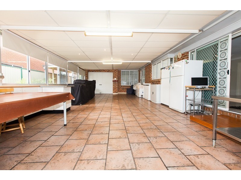 13 Gundagai Cr, Wakeley NSW 2176