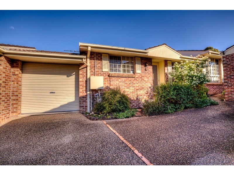 11/5A Binalong Rd, Pendle Hill NSW 2145