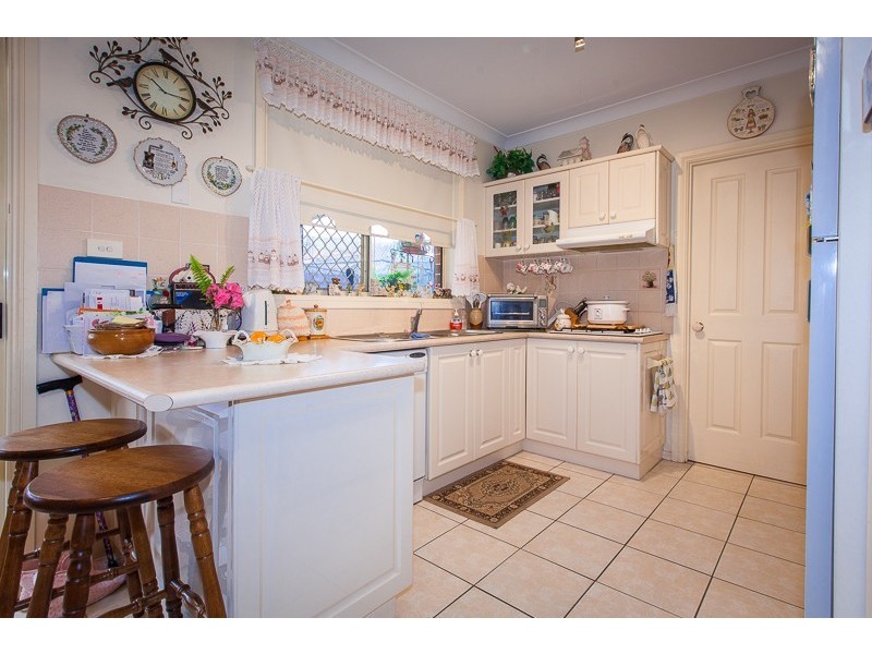 2/4 Norika Pl, Toongabbie NSW 2146