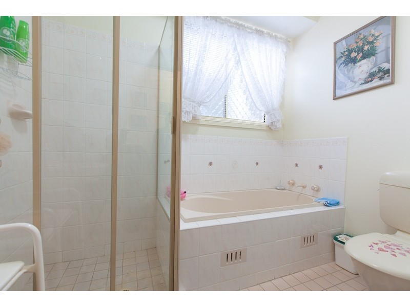 2/4 Norika Pl, Toongabbie NSW 2146