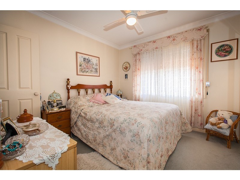 2/4 Norika Pl, Toongabbie NSW 2146