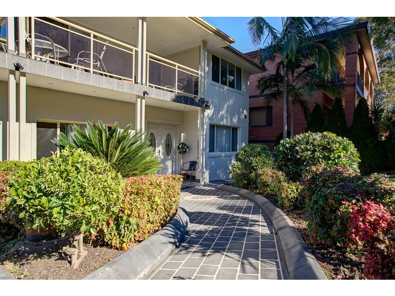 54 Whalans Rd, Greystanes NSW 2145