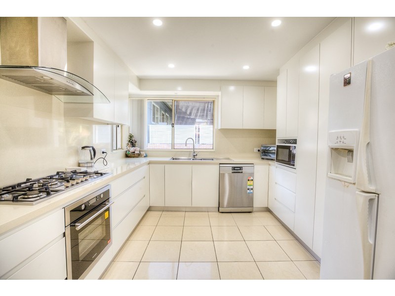 54 Whalans Rd, Greystanes NSW 2145