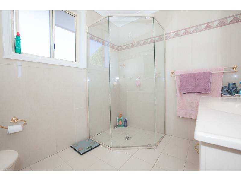 54 Whalans Rd, Greystanes NSW 2145