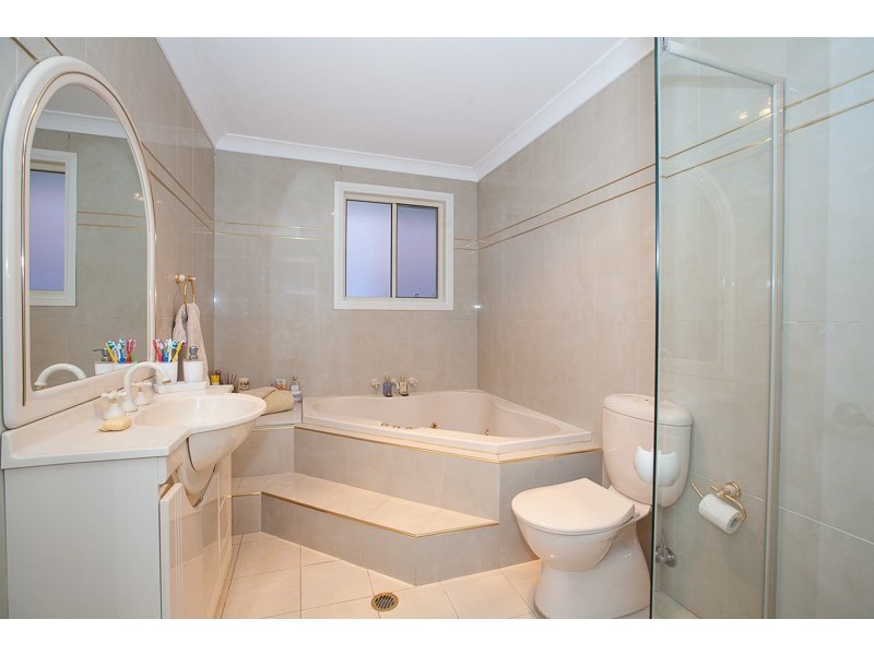 54 Whalans Rd, Greystanes NSW 2145