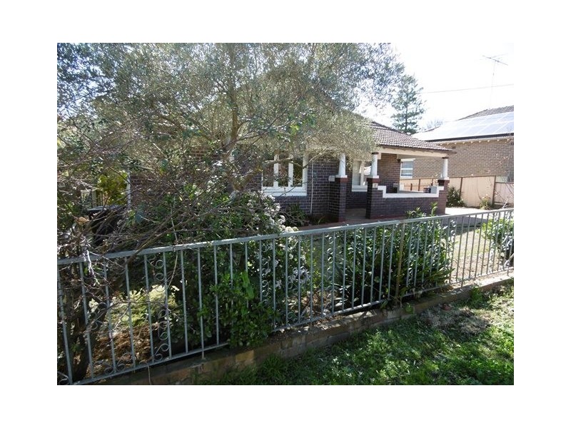 7 Moree Avenue, Westmead NSW 2145