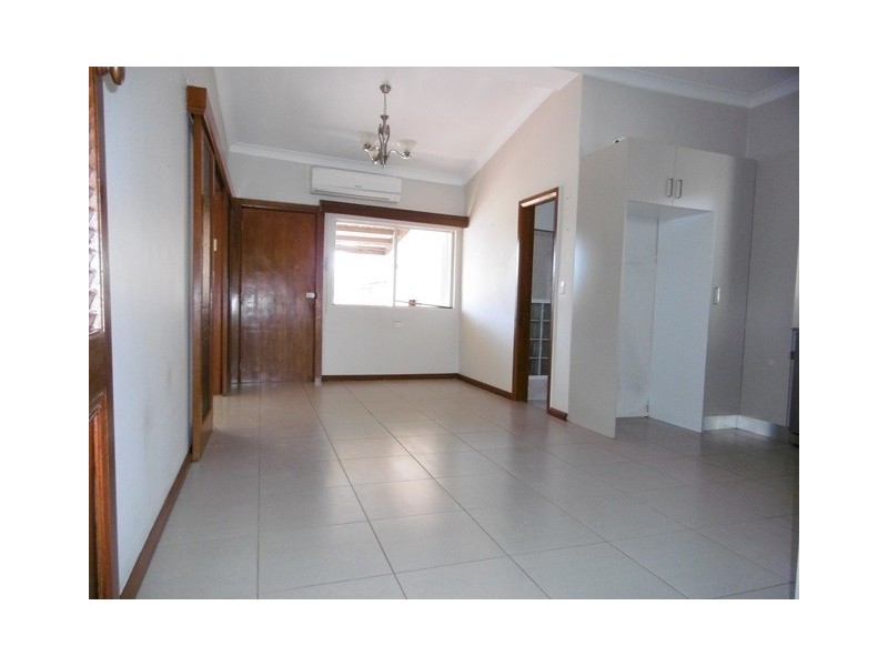 7 Moree Avenue, Westmead NSW 2145