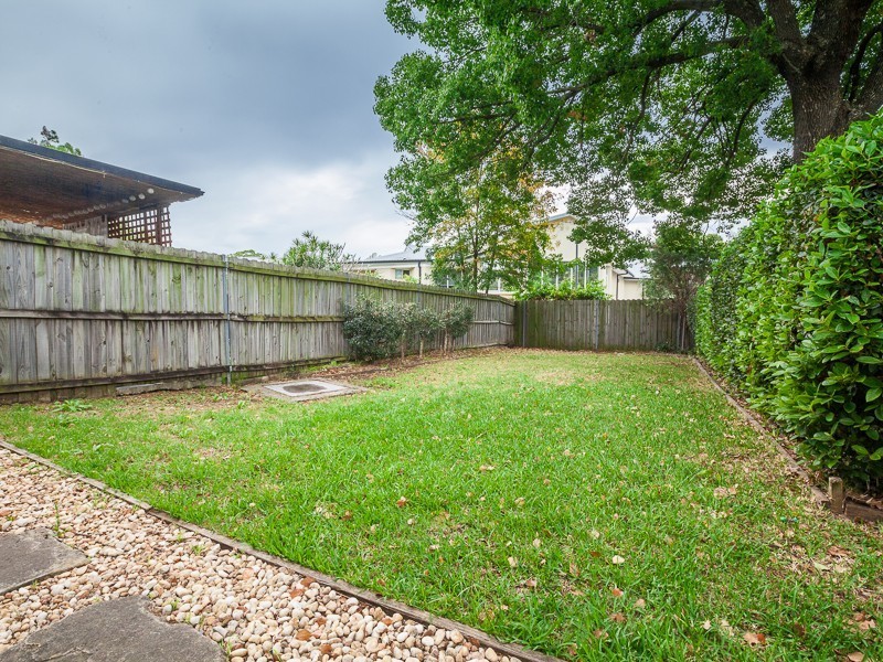 1 Lynette Crescent, South Wentworthville NSW 2145