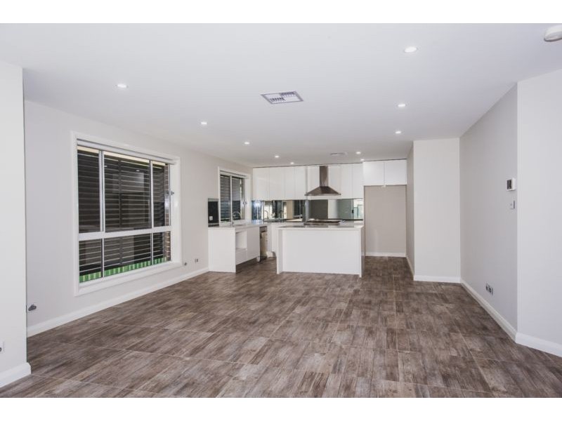 8C Tungarra Road, Girraween NSW 2145