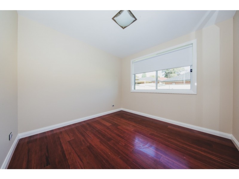 8C Tungarra Road, Girraween NSW 2145