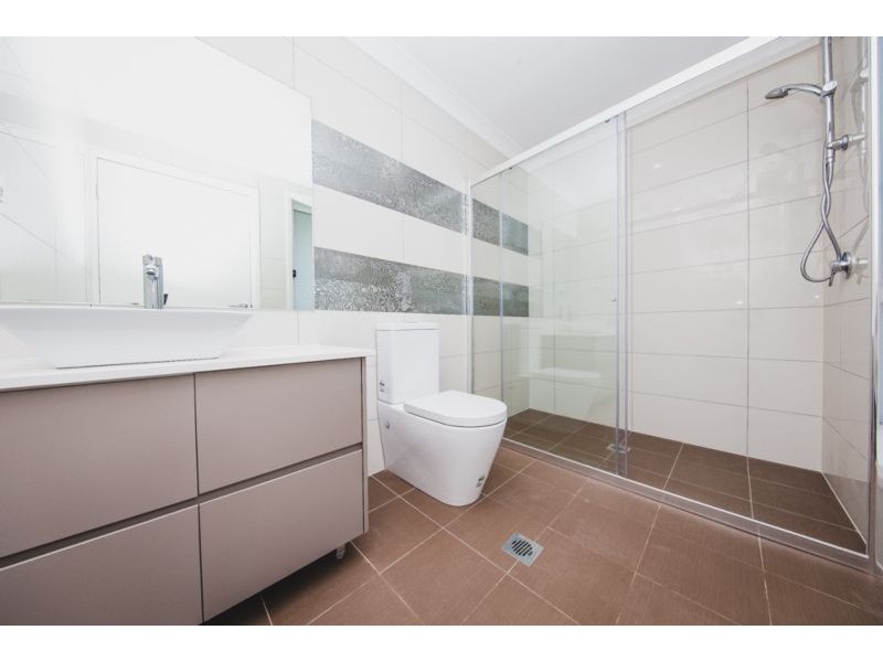 8C Tungarra Road, Girraween NSW 2145