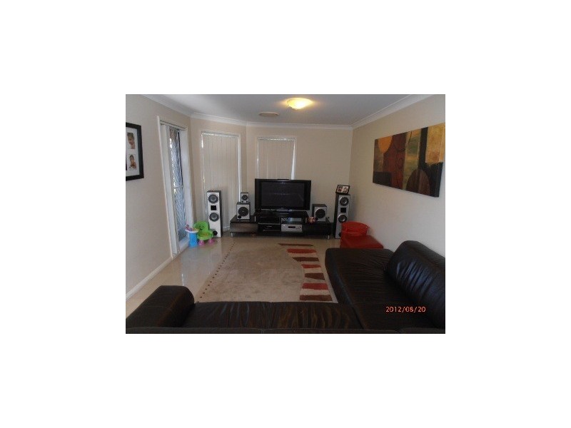 2 Fisher Crescent, Pendle Hill NSW 2145