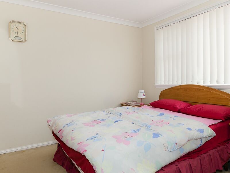 2 Fisher Crescent, Pendle Hill NSW 2145