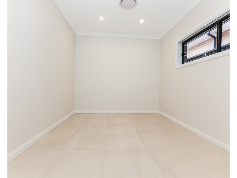55a Pendle Way, Pendle Hill NSW 2145