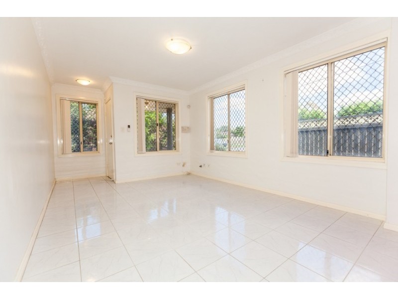 1/2 Mashman Avenue, Wentworthville NSW 2145