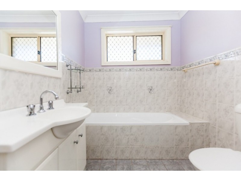 1/2 Mashman Avenue, Wentworthville NSW 2145